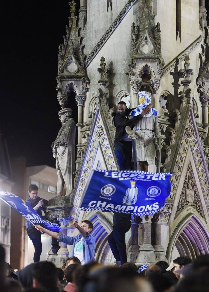Csodát tett a Leicester az angol futballbajnokságban