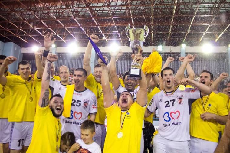 Aranyosztozkodás Nagybányán: az erdélyi lányok elbuktak, a fiúk bajnokok lettek