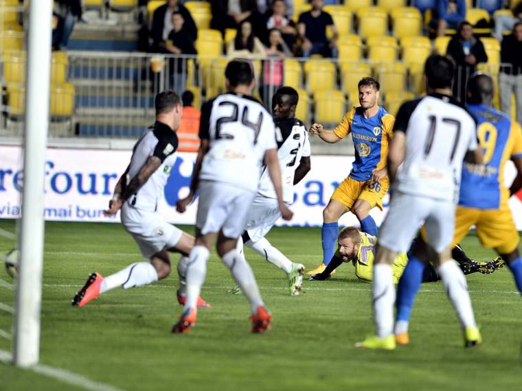 Másodosztály felé közelít a Kolozsvári U