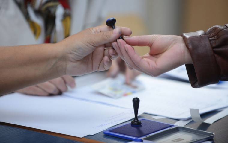 Választási törvény: mindenkinek jó