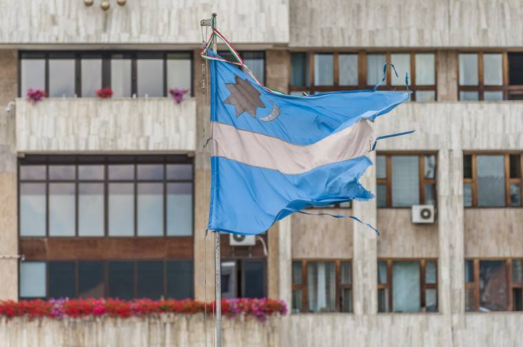 Az új zászlótörvény ellehetetleníti a székely lobogó használatát
