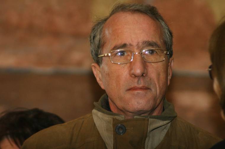 Szerény körülmények közt él Nicolae Ceauşescu fia