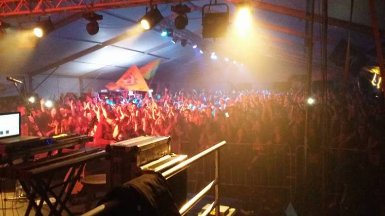 Igazi Woodstock-hangulat a kolozsvári diáknapok záróbuliján