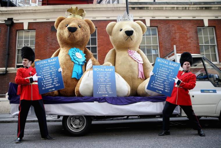 Gigantikus hercegi játékmackók érkeztek a zernyesti rezervátumba