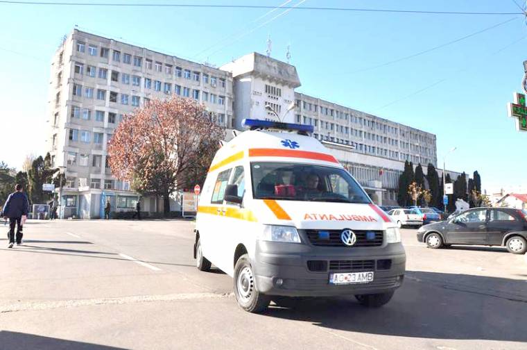 Tömeges ételmérgezés Argeş és Galac megyében