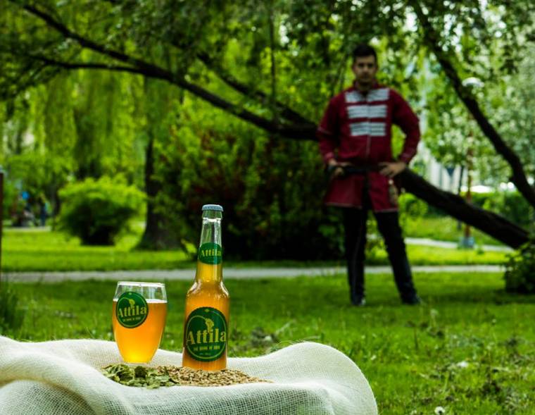 Isten ostorából istenek itala: díjazták a sapientiás sört