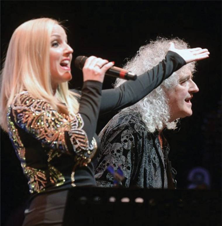 Brian May Bukarestben koncertezett