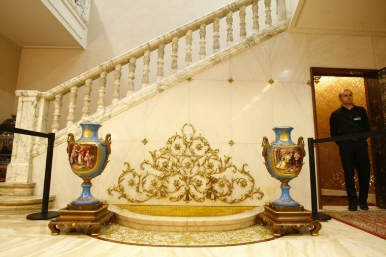 Megnyitották a nagyközönség előtt Ceauşescu bukaresti palotáját