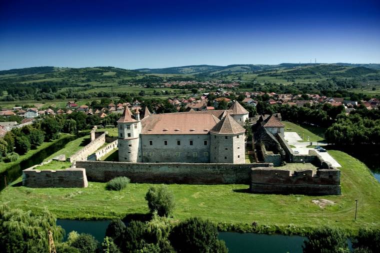 Kiválósági oklevél a fogarasi várnak