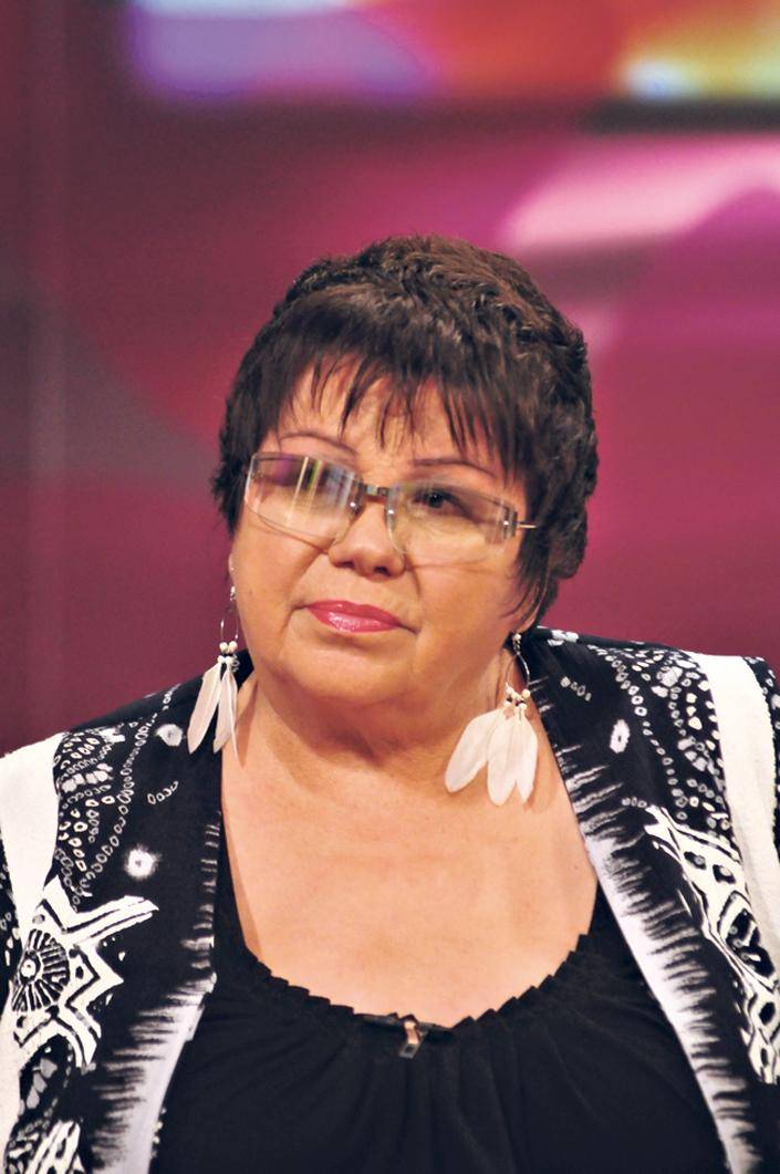 Elhunyt Harangozó Teri énekesnő