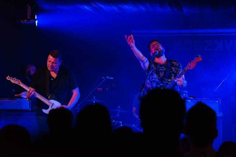 Visszatér a Kispál és a Borz