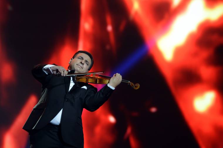 Világsztárok léptek fel Mága Zoltán budapesti újévi koncertjén