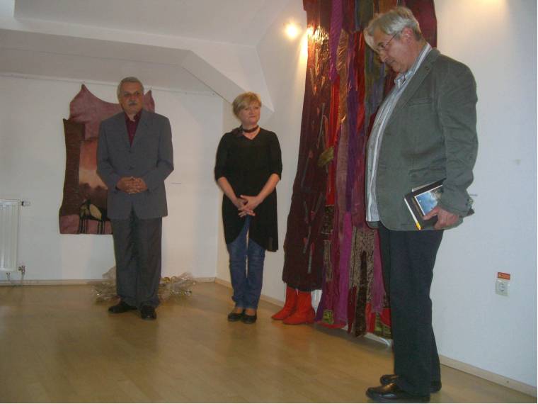 Bársony, csipke, faliszőnyeg: tárlat Marosvásárhelyen