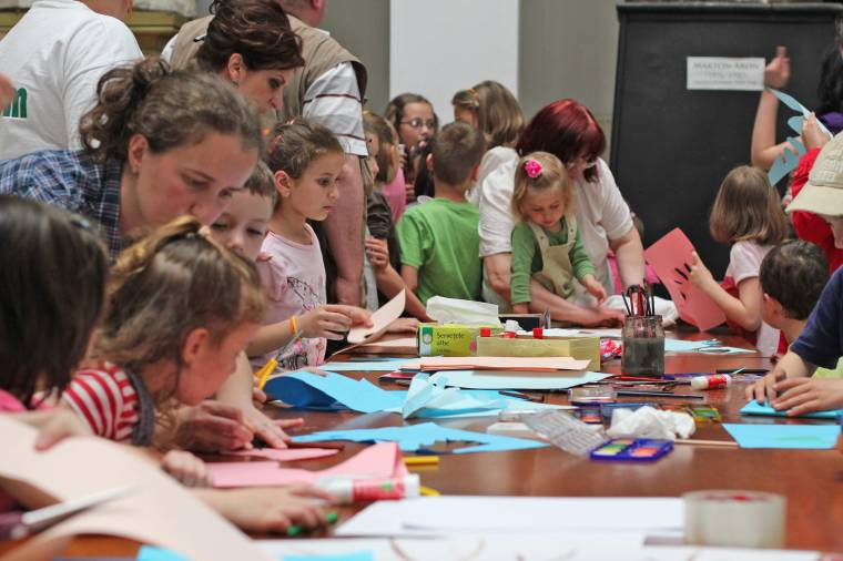 Babák, családok születnek