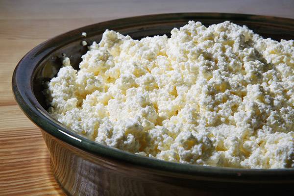 Babatragédiák: tehéntúróban fedeztek fel E. coli-baktériumot