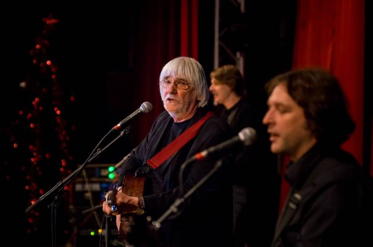 Tolcsvay László, a magyar folk-rock megteremtője koncertezik Gyergyószentmiklóson