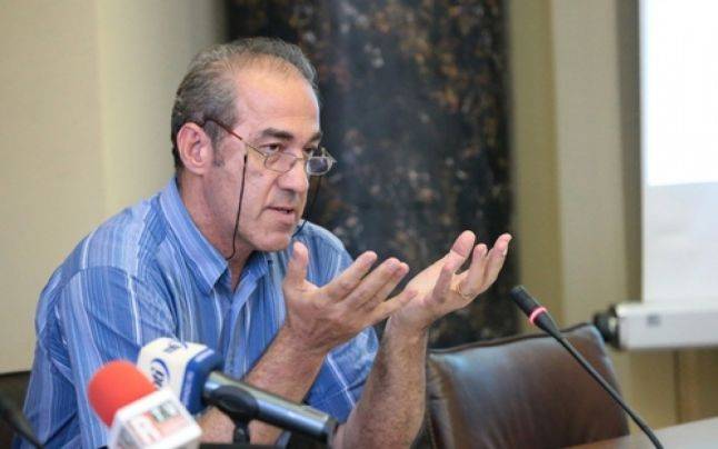 Akadályozhatják a plagizáló közszereplők felelősségre vonását