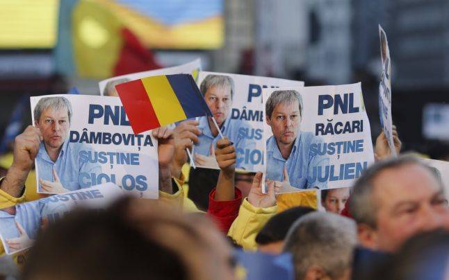 Változást sürgetett Cioloş a PNL kampányrendezvényén
