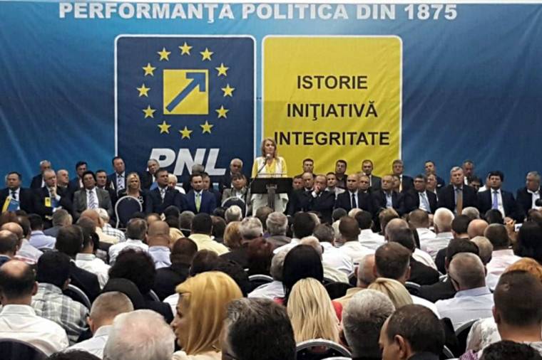 Megduplázott orvosi béreket ígérnek a liberálisok