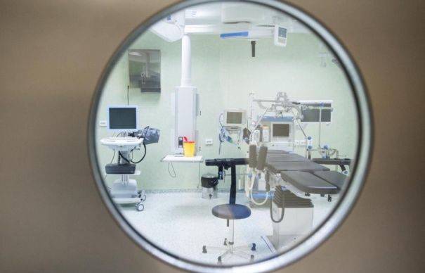 Tízmilliókat „tapsoltak el” az egészségügyben