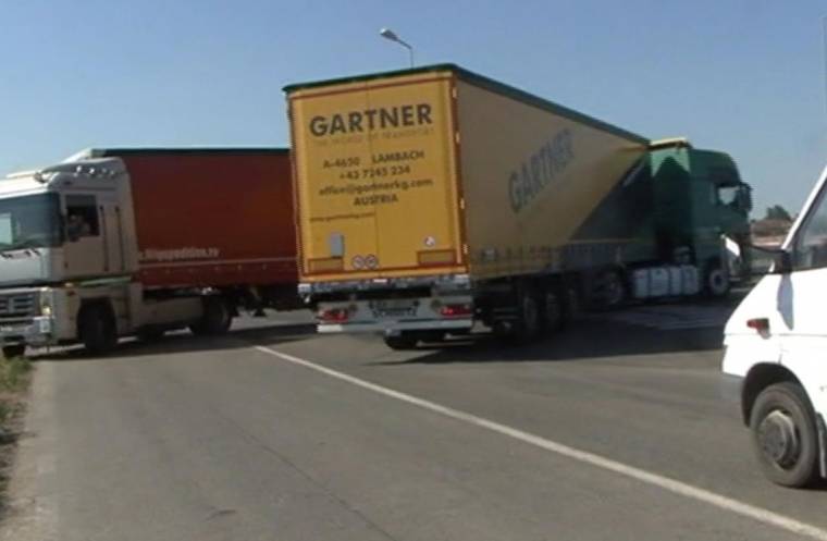 Használhatatlan az új kürtösi vasúti felüljáró