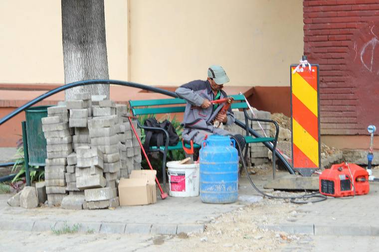 Lassan haladnak a vásárhelyi víz- és csatornahálózat felújításával