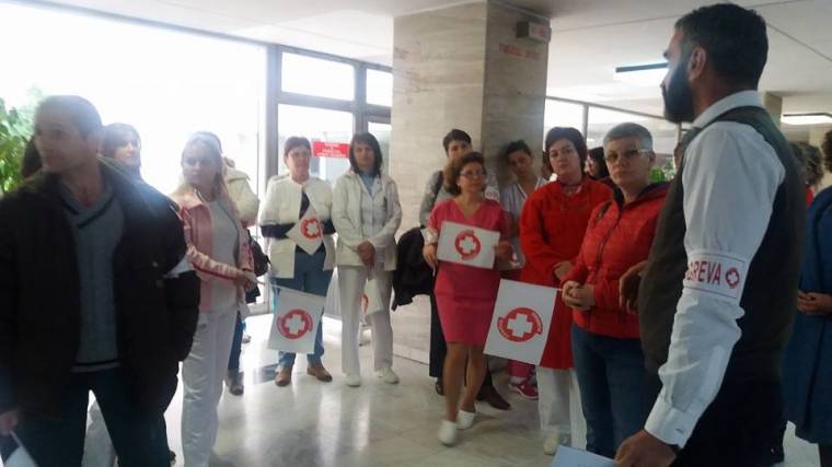 Munkabeszüntetéssel tiltakoztak az egészségügyben