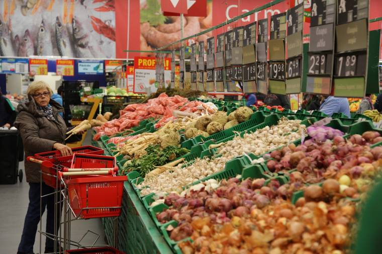 Visszakozott a kormány: marad az élelmiszer-pazarlás