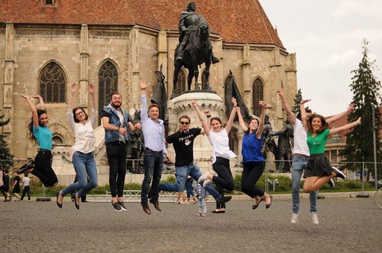 A nyári vakációban is jár az ösztöndíj az egyetemistáknak