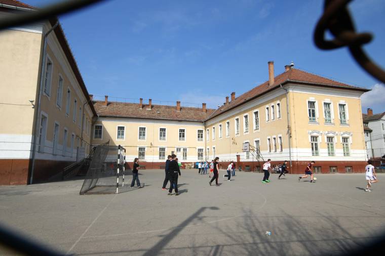 Féltik a műemlékvédők a marosvásárhelyi Bernády-iskolát