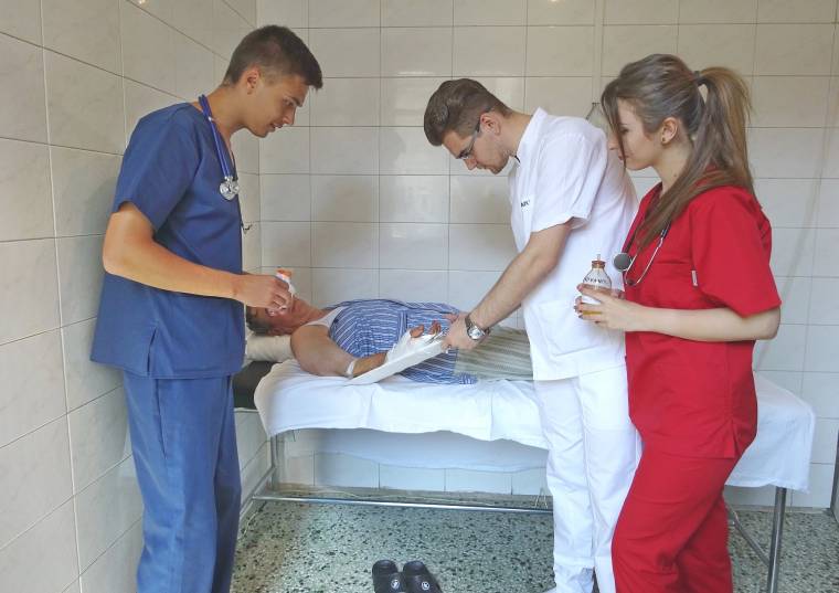 Nagyobb pótlék jár az orvosi ügyeletért