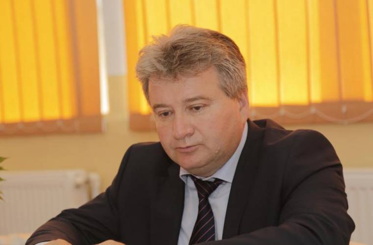 Parfümmel és ikonnal vesztegették meg a Nagyváradi Egyetem rektorát