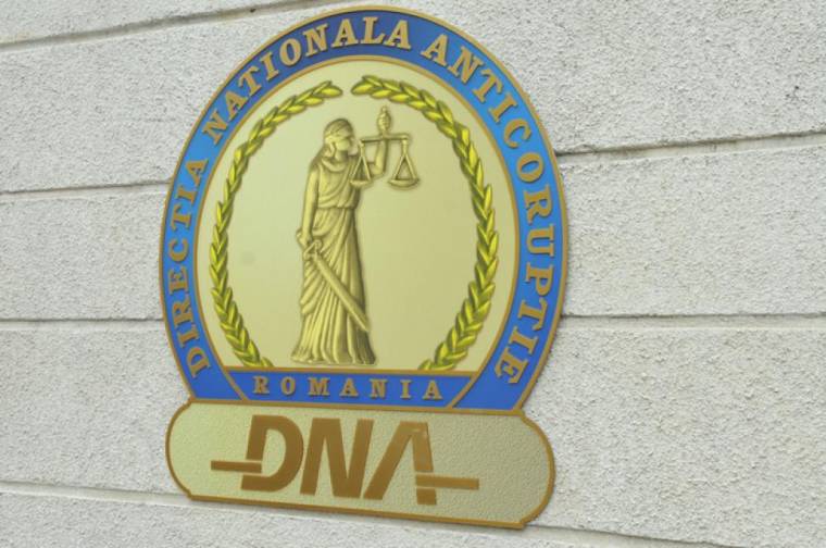 Házkutatást tart a DNA az Országos Egészségbiztosító Pénztárnál