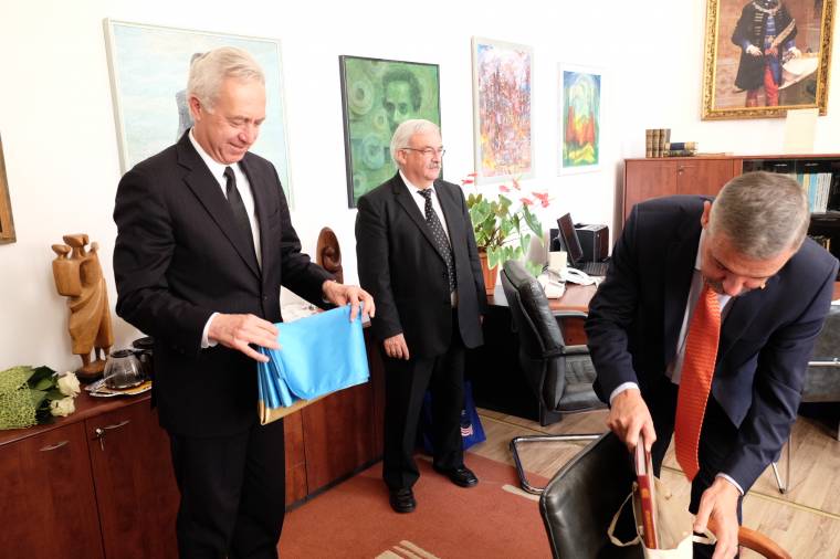 Érzékenyen érintette Bukarestet a zászlóügy