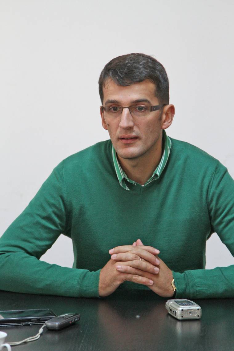 Peti András megállítaná a mélyrepülést