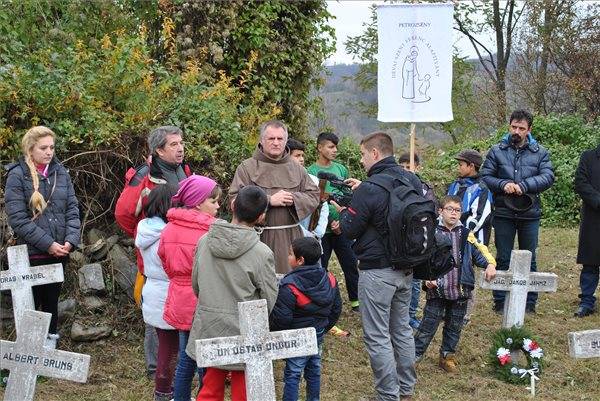 Túrát szerveztek az első magyar futballkapitány emlékére Petrozsénybe