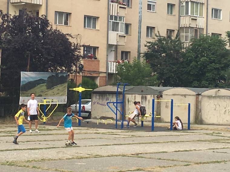 Bekerítik a sepsiszentgyörgyi játszótereket