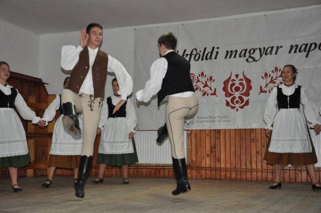 Magyar ünnep Székföldön