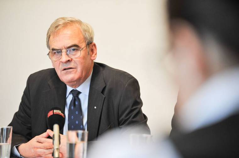 Tőkés Strasbourgban: hitelteleníteni próbálják a forradalmat