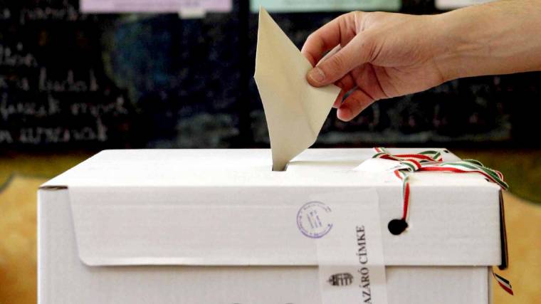 Kvótareferendum: Tőkés László részvételre buzdít