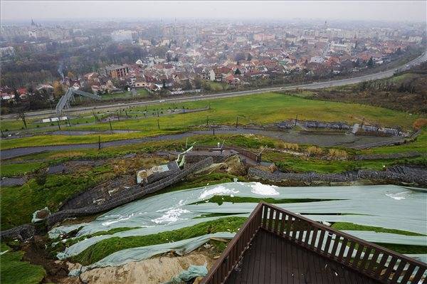 Megerősítik a váradi Kálvária-dombot