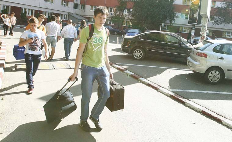 Jócskán megdrágult a diákélet