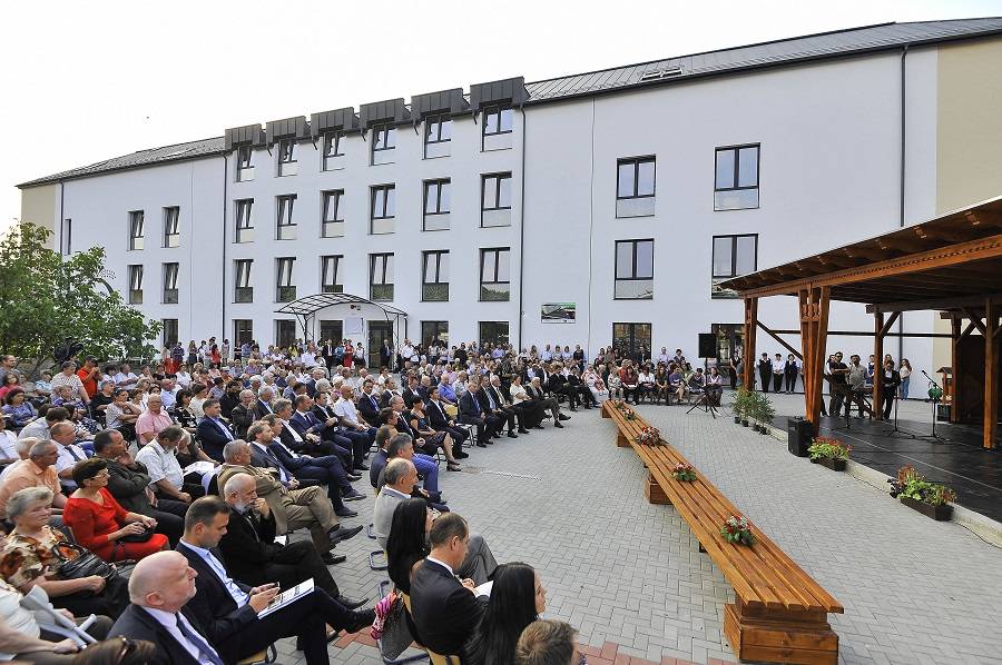 &bullet;  Fotó: MTI