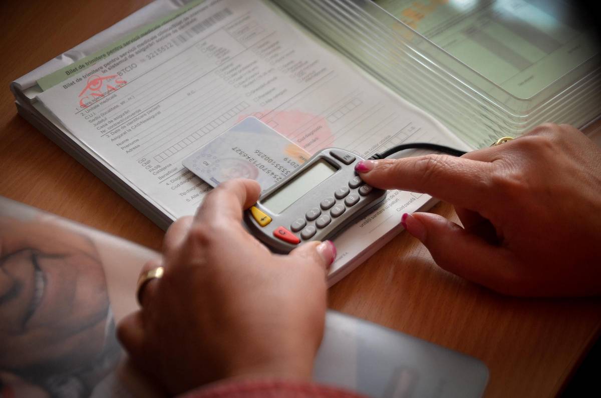Végelgyengülés? Nagyon gyakran csak offline módban működik az egészségügyi kártyák rendszere 