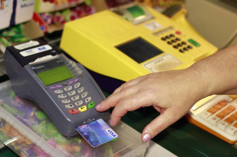 Vidéken kevésbé, városon azonban nagy az igény a bankkártyás fizetési lehetőség iránt