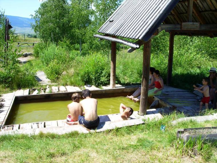 „Fürdőmester” kell a népi feredőknek