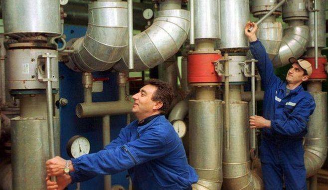 Csődvédelem alá helyezték a bukaresti távhőszolgáltatót