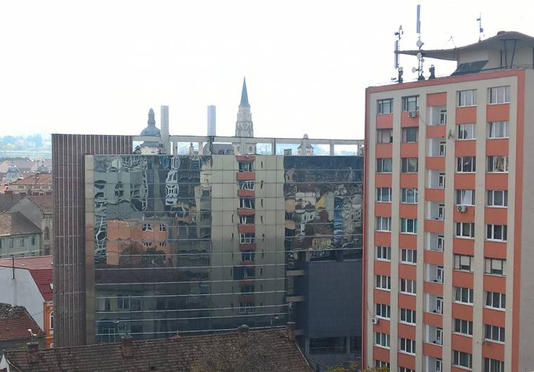 Inog a föld az Első otthon alatt