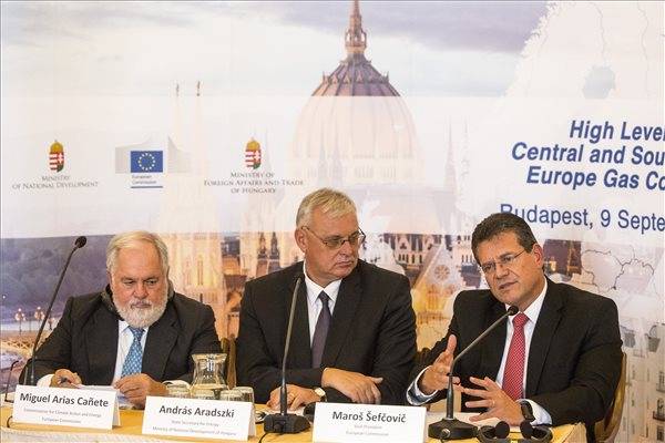 &bullet;  Fotó: MTI