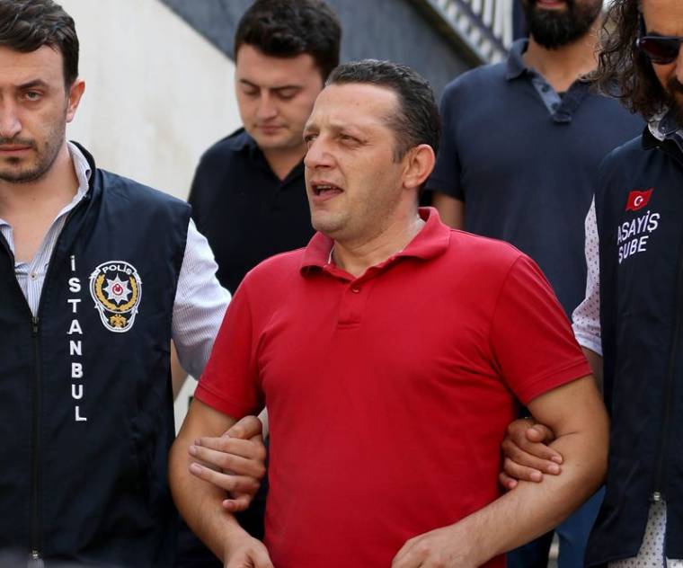 Ankara tovább tisztogat a török puccskísérlet ügyében